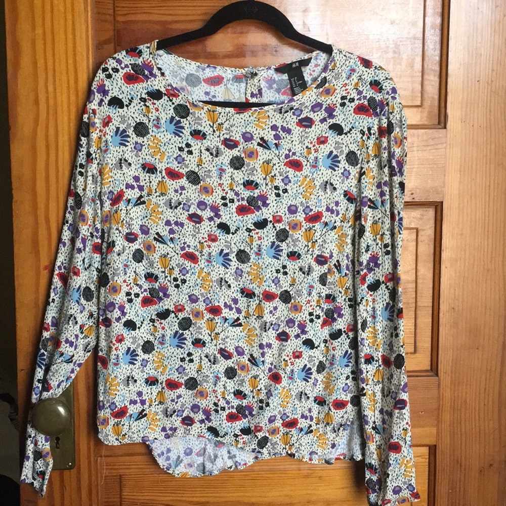 H&M • floral blouse